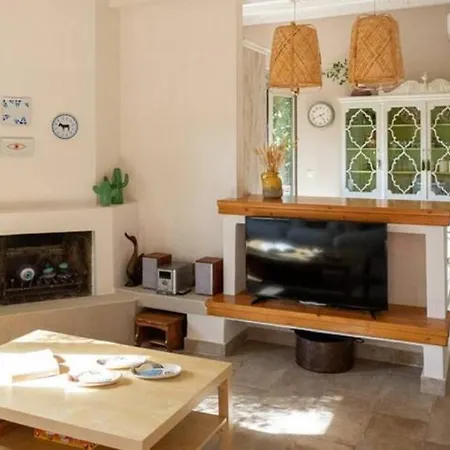 Avithos Bay Ροδοδάφνη