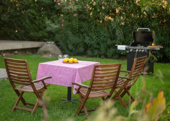 Avithos Bay Rodhodháfni